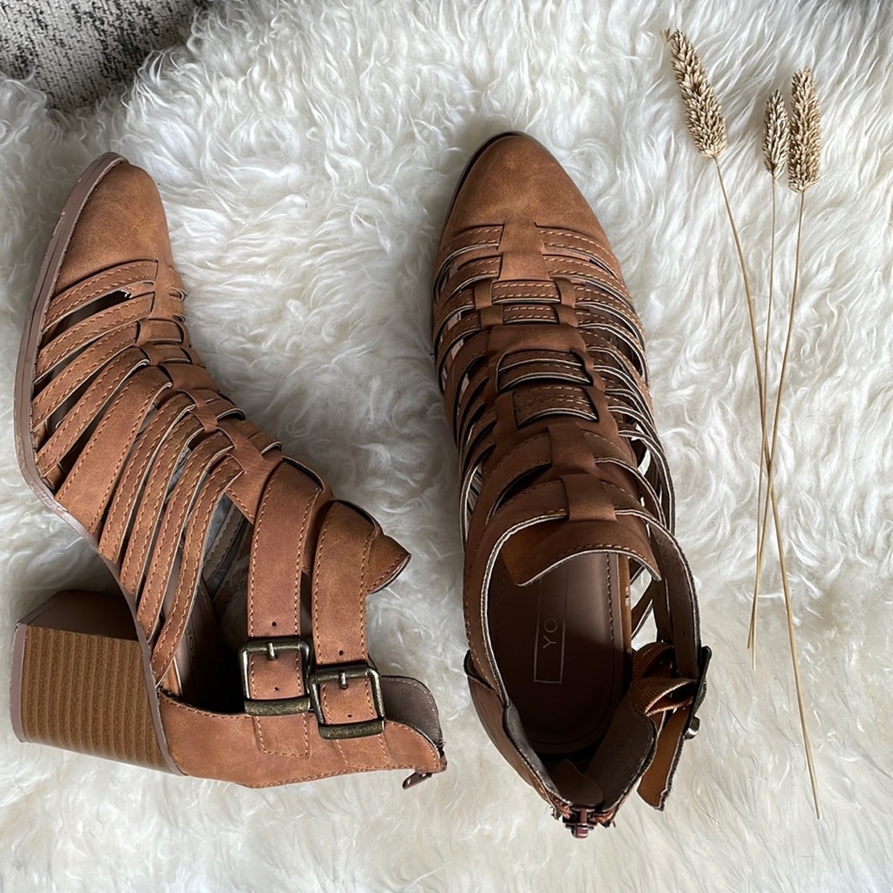 YOKI Strappy Heeled Bootie